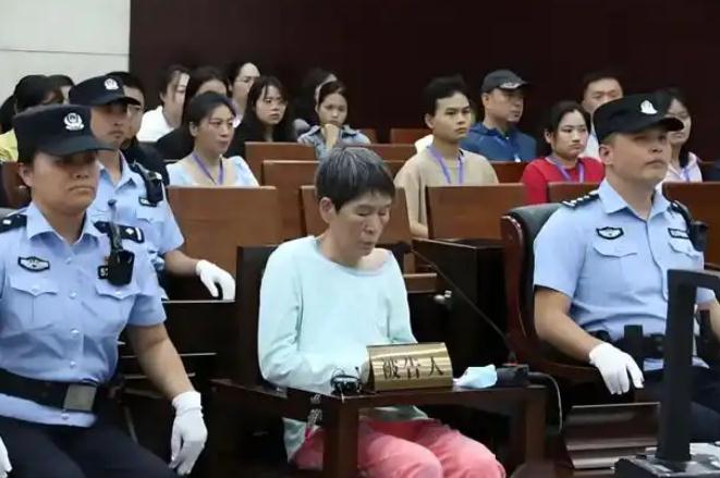 人贩子余华英重审二审被判死刑