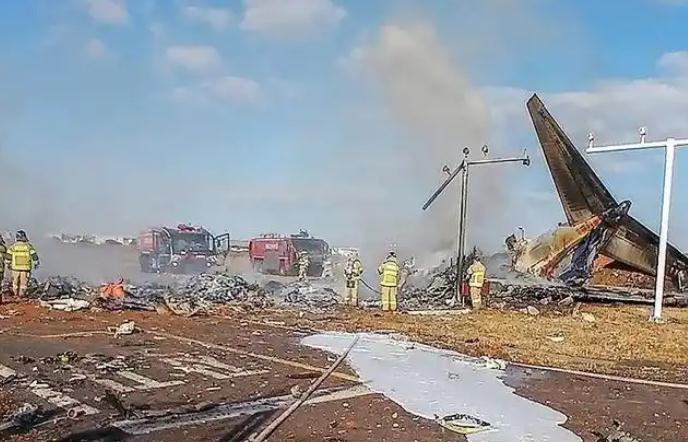 韩国客机爆炸预计179人遇难