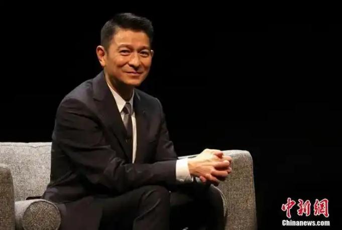 刘德华又要到超市上班了