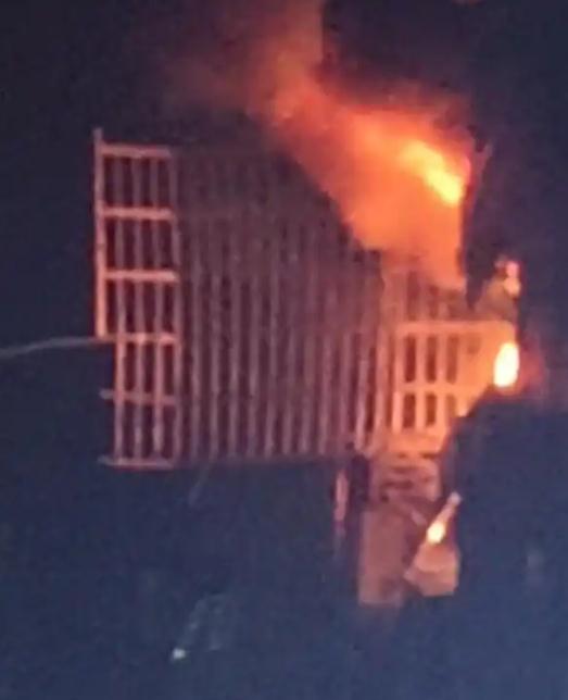 湖南一栋大楼爆炸 住户睡梦中被震醒