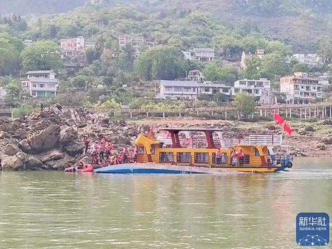 贵州游船倾覆事故已造成3人死亡