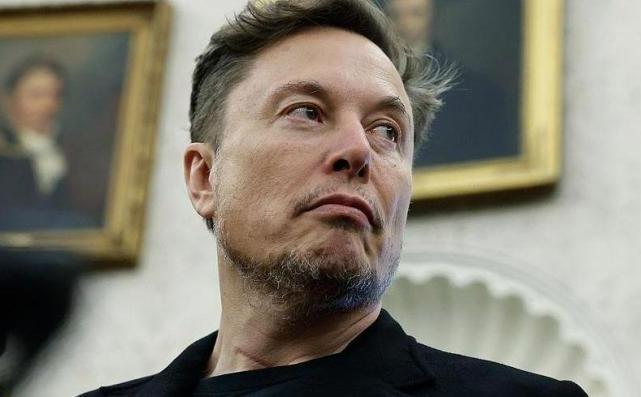 马斯克回归全天候工作状态