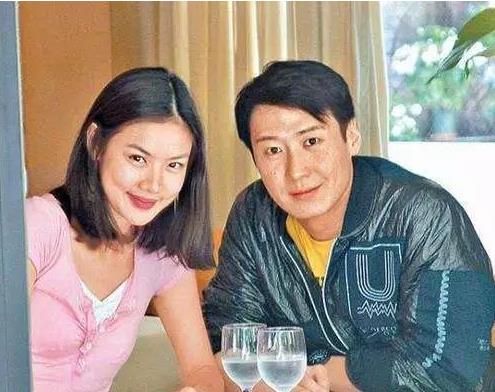 乐基儿二度离婚后首谈黎明：没联系了