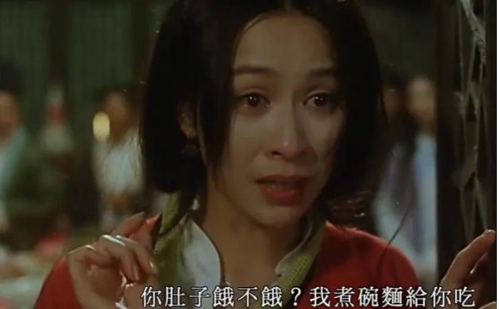刘嘉玲晒和周星驰拥抱合影
