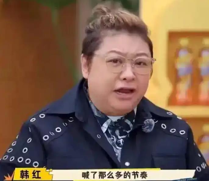 韩红痛斥歌手依赖耳机提示音