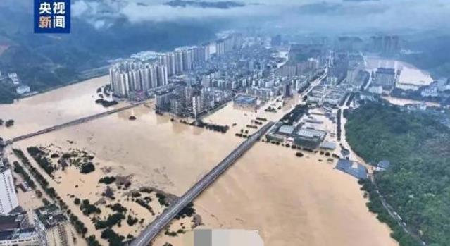 榕江雨有多大?三天降下46个西湖