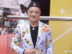 67岁前TVB男星餐厅唱歌谋生 究竟他是谁？