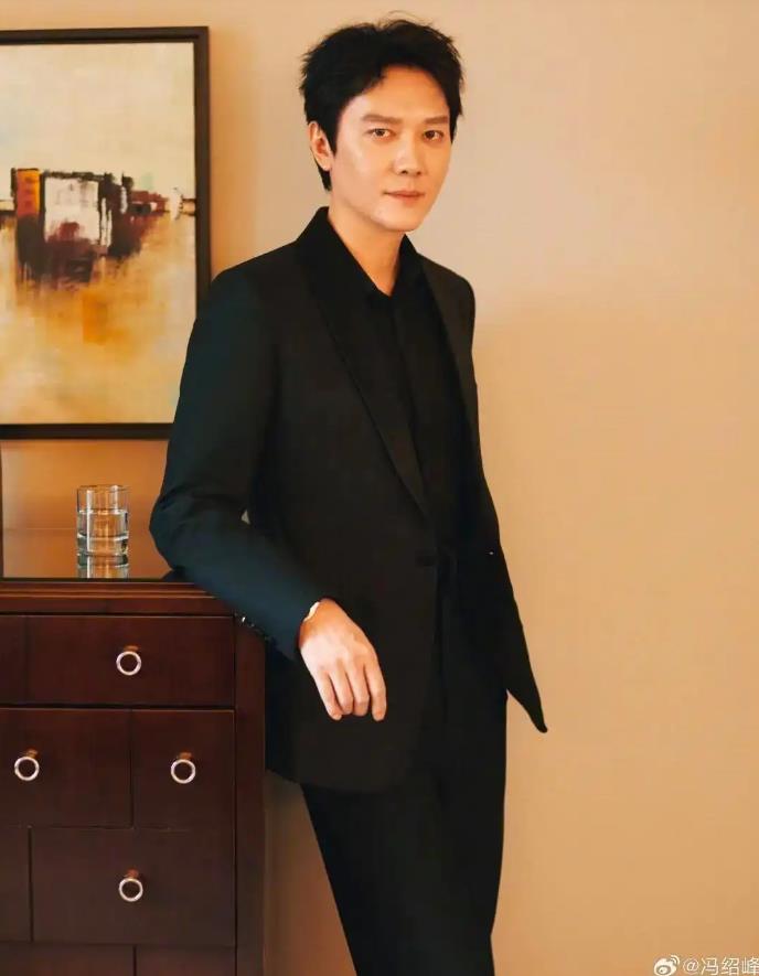 冯绍峰方否认与景甜闪婚