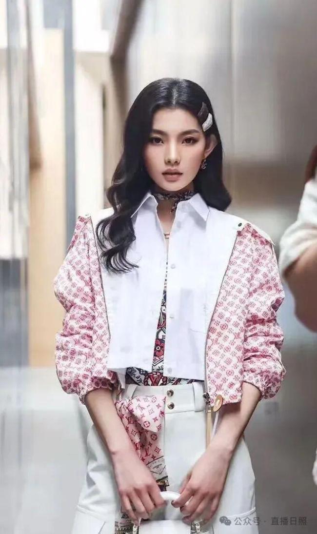 山东姑娘赵娜获环球小姐中国总冠军