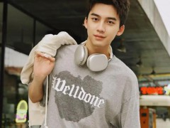 刘芮麟和老婆被曝路边接吻登上热搜,什么情况?