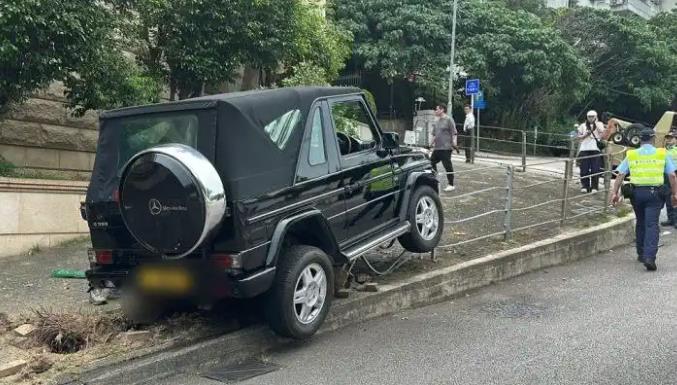 知名导演陈可辛出车祸