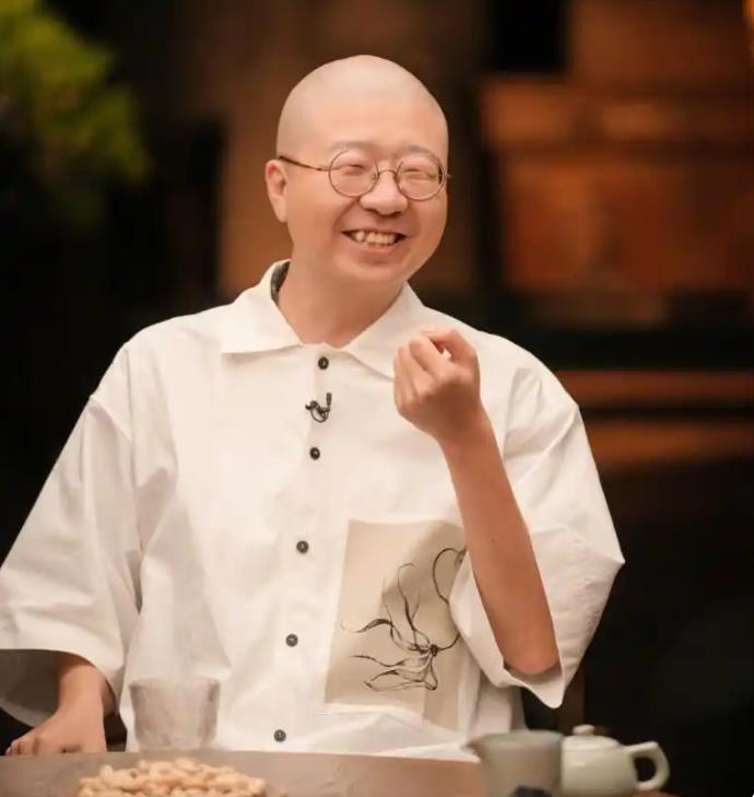 李诞称徐志胜家沙发不敢坐“太埋汰”