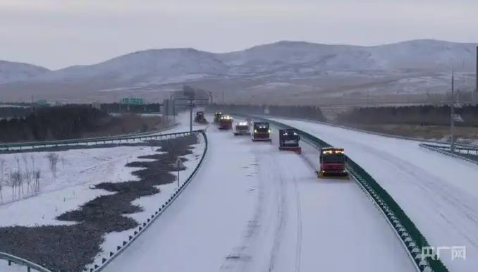 内蒙古现-44.6℃极寒天气