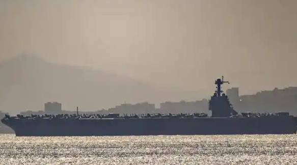 美国正从空中和海上打击伊朗